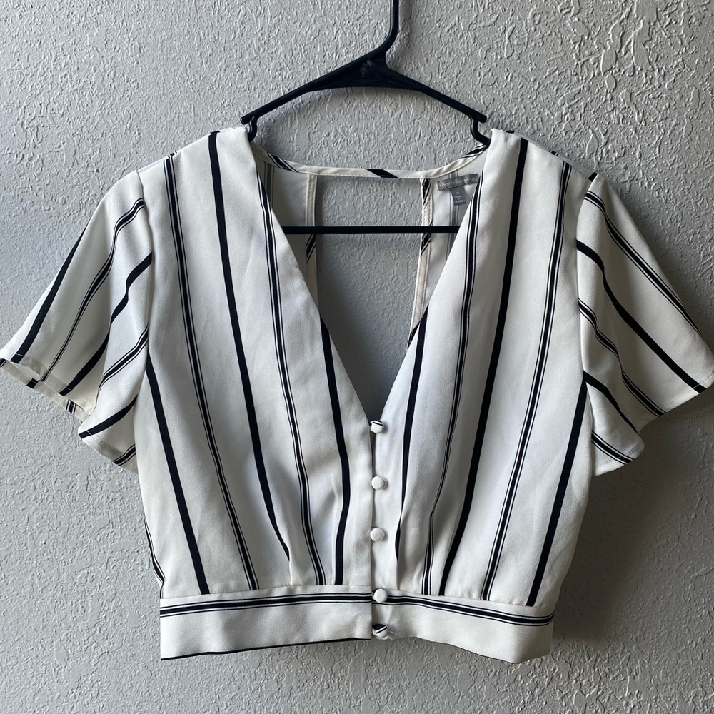 Cropped blouse